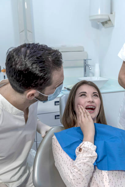 Best Broken or Cracked Tooth Emergency Dentist in Westminster, CA